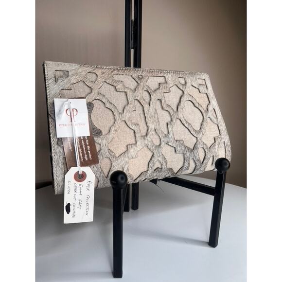 NWT Piper Collection Emma Grey Laser Cut Cowhide Clutch Purse Bag - Picture 2 of 8